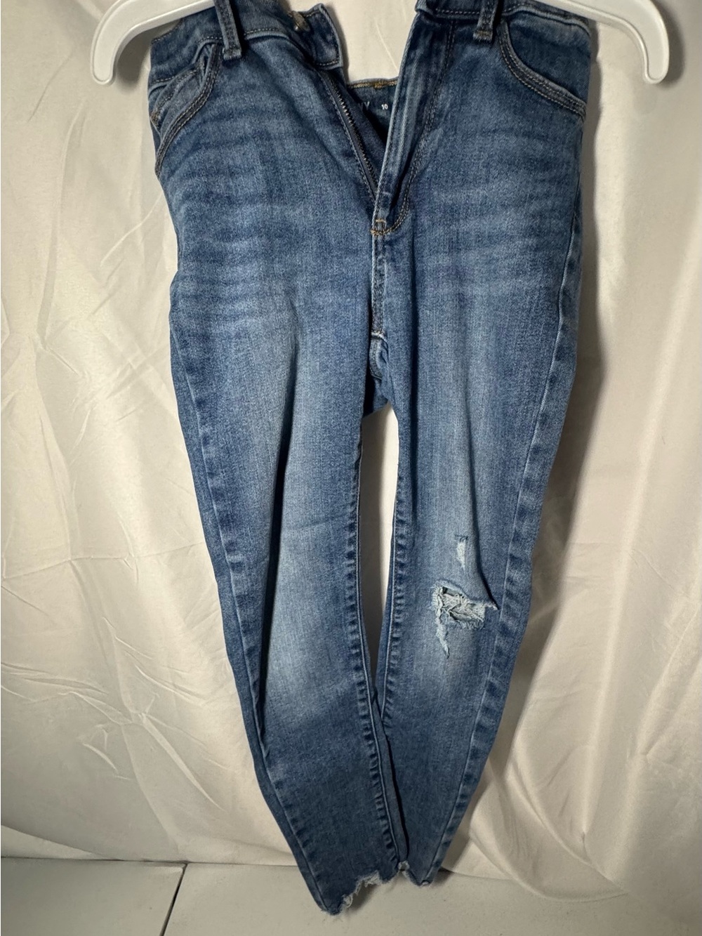 American Eagle Outfitters Medium Blue Distressed Jeggings